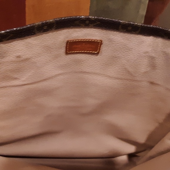 Gorgeous Louis VUITTON Vintage piece. One Day Sale - Picture 4 of 7